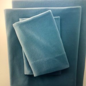 Land'S End King size sheet set  5oz Velvet flannel in Tide Blue Color  New